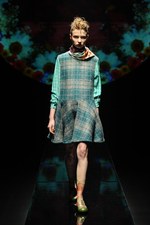 インプロセス 2014-15年秋冬コレクション - ノスタルジックな世界観を秋色で彩って｜写真35