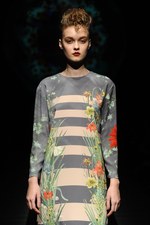 インプロセス 2014-15年秋冬コレクション - ノスタルジックな世界観を秋色で彩って｜写真44