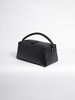 ショップ コム デ ギャルソンの新作バッグ、ワンハンドルの