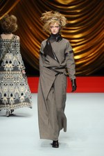 ヒロコ コシノ 2014-15年秋冬コレクション - 自由な女性に捧ぐ、贅を尽くしたミックススタイル｜写真10