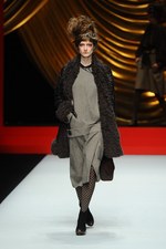 ヒロコ コシノ 2014-15年秋冬コレクション - 自由な女性に捧ぐ、贅を尽くしたミックススタイル｜写真14