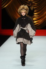 ヒロコ コシノ 2014-15年秋冬コレクション - 自由な女性に捧ぐ、贅を尽くしたミックススタイル｜写真17