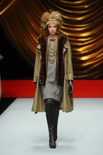 ヒロコ コシノ 2014-15年秋冬コレクション - 自由な女性に捧ぐ、贅を尽くしたミックススタイル｜写真19