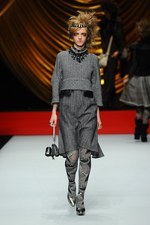 ヒロコ コシノ 2014-15年秋冬コレクション - 自由な女性に捧ぐ、贅を尽くしたミックススタイル｜写真24