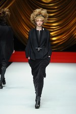 ヒロコ コシノ 2014-15年秋冬コレクション - 自由な女性に捧ぐ、贅を尽くしたミックススタイル｜写真38