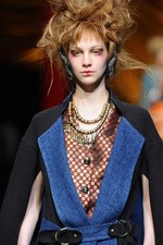 ヒロコ コシノ 2014-15年秋冬コレクション - 自由な女性に捧ぐ、贅を尽くしたミックススタイル｜写真45