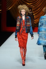 ヒロコ コシノ 2014-15年秋冬コレクション - 自由な女性に捧ぐ、贅を尽くしたミックススタイル｜写真50