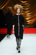 ヒロコ コシノ 2014-15年秋冬コレクション - 自由な女性に捧ぐ、贅を尽くしたミックススタイル｜写真76