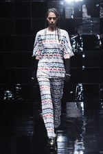 フリーマドンナ 2014-15年秋冬コレクション - 冬のレインボーと不完全な少女の魅力｜写真23