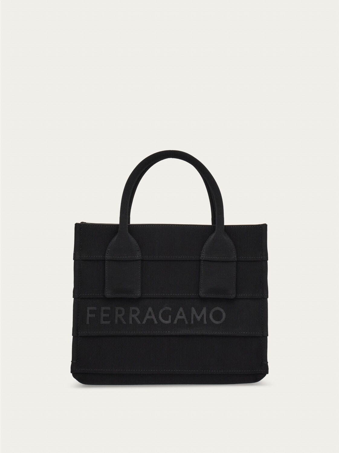 フェラガモ“グログラン”使用の新作ウィメンズトートバッグ、ピンクやブルーのワントーンで｜写真1