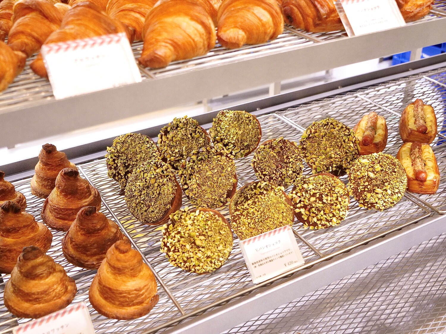 「パンとエスプレッソと東京＆TOKYO」が丸の内にオープン、曜日ごとに異なるパンの専門店に｜写真11