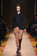 サポートサーフェス 2014-15年秋冬コレクション - 大人のためのリラックス・ラグジュアリー｜写真1