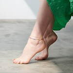 スタージュエリー ガール23年春夏新作、ユニークなクロスイヤーカフ＆パイナップル型ピアス｜写真4