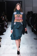 タンバリン 2014-15年秋冬コレクション - グレートスピリットと調和するネイティブスタイル｜写真23