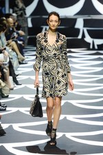 ダイアン フォン ファステンバーグ 2014-15年秋冬コレクション - 冨永愛もランウェイに登場！｜写真1