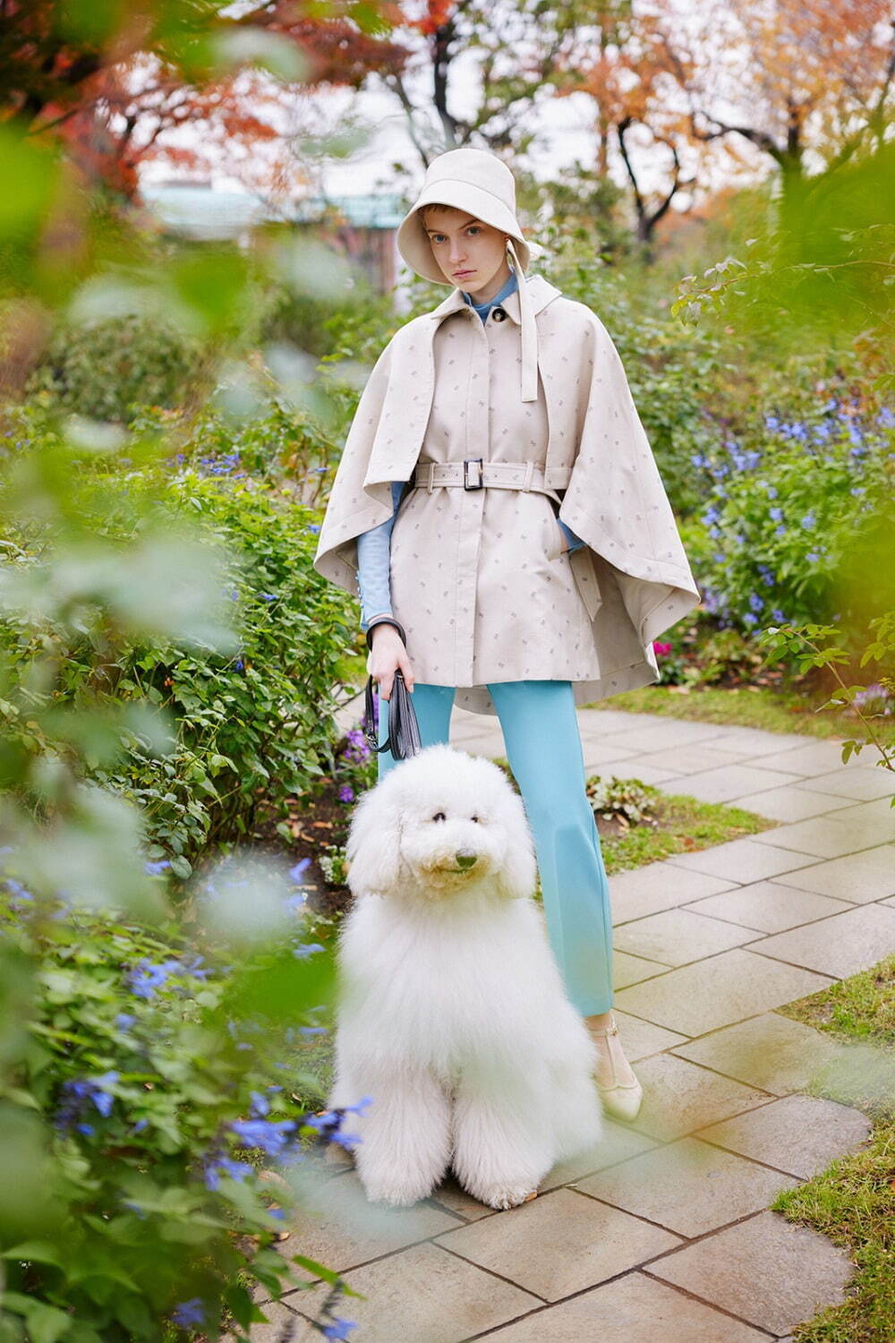 リリー ブラウン 2023年春｜female ケープ