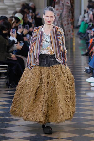 アンドレアス・クロンターラー フォー ヴィヴィアン・ウエストウッド(Andreas Kronthaler for Vivienne Westwood) 2023-24年秋冬ウィメンズ&メンズコレクション  - 写真11