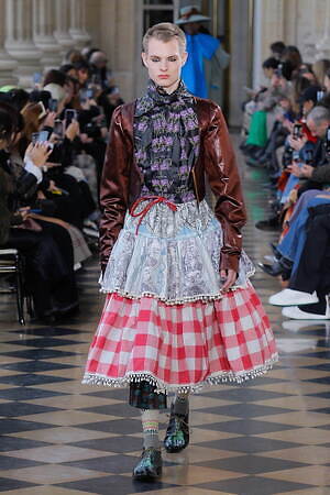 アンドレアス・クロンターラー フォー ヴィヴィアン・ウエストウッド(Andreas Kronthaler for Vivienne Westwood) 2023-24年秋冬ウィメンズ&メンズコレクション  - 写真47
