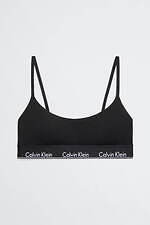 カルバン・クラインとBLACKPINK・ジェニーの限定コレクション、手書きロゴ入りTシャツ＆ジーンズ｜写真24