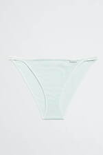 カルバン・クラインとBLACKPINK・ジェニーの限定コレクション、手書きロゴ入りTシャツ＆ジーンズ｜写真19