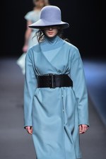 エー ディグリー ファーレンハイト 2014-15年秋冬コレクション - 曇り空の合間から時折射す光｜写真19