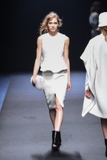 エー ディグリー ファーレンハイト 2014-15年秋冬コレクション - 曇り空の合間から時折射す光｜写真29