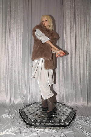 カミシマチナミ イエロー(KAMISHIMA CHINAMI YELLOW) 2023-24年秋冬ウィメンズコレクション  - 写真3