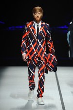 ヨシオクボ 2014-15年秋冬コレクション - スポーツエレガントをハイコントラストで｜写真16