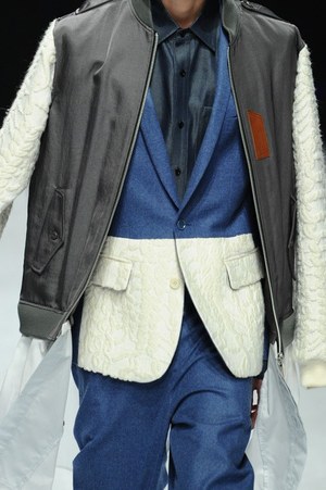 ヨシオクボ 2014-15年秋冬コレクション - スポーツエレガントをハイコントラストで｜写真2