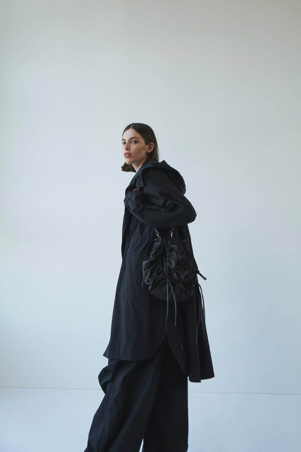 ディスコード ヨウジヤマモト(discord Yohji Yamamoto) 2023年春夏ウィメンズ&メンズコレクション  - 写真1