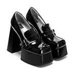 ヴィヴィアーノ×中島美嘉、“黒＆ネイビー”基調のブレザーや厚底ローファー｜写真31