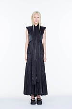 ヴィヴィアーノ×中島美嘉、“黒＆ネイビー”基調のブレザーや厚底ローファー｜写真14