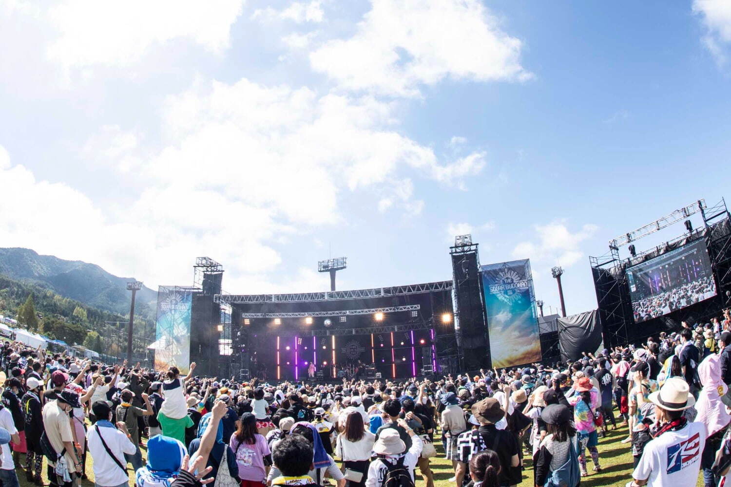 野外音楽フェス「中津川 ザ ソーラー ブドウカン 2023」岐阜・中津川