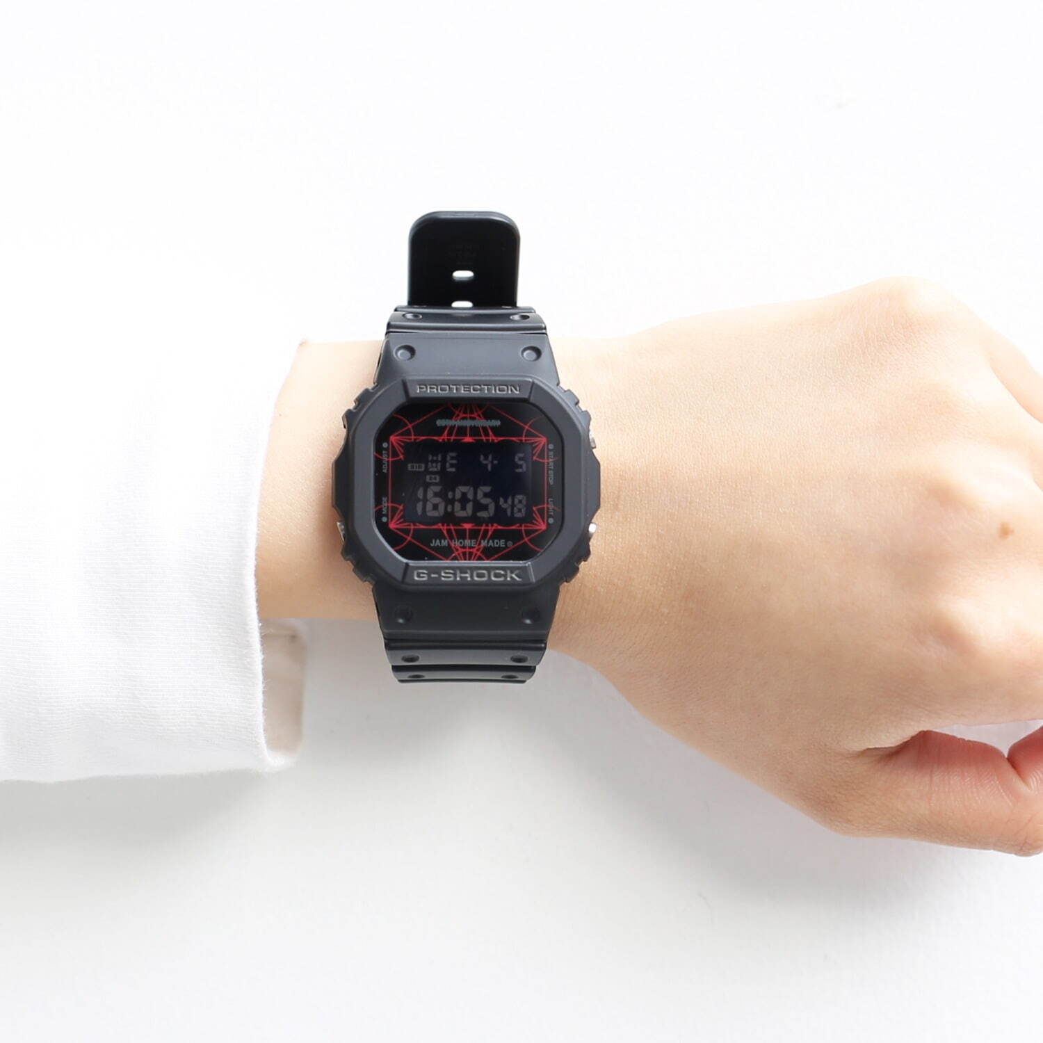 G-SHOCK×ジャムホームメイドの腕時計、“神秘的な幾何学模様”入りダイヤル｜写真4