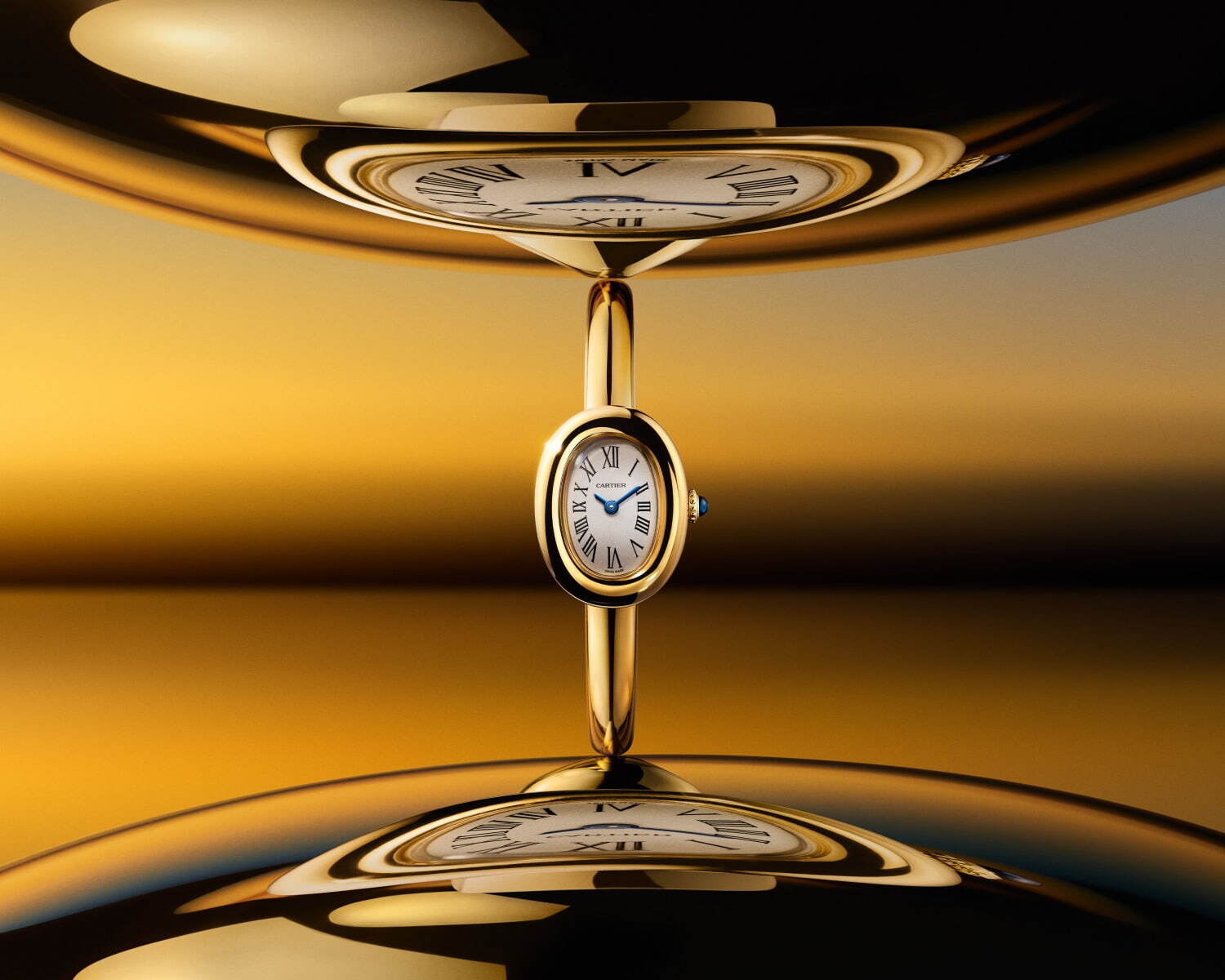 カルティエ「ベニュワール」2023年新作腕時計、バングルを配した
