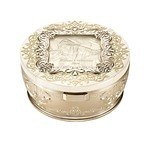 おすすめベースメイク【2023年秋】人気デパコス・プチプラの“ツヤ肌”ファンデーションや化粧下地｜写真9