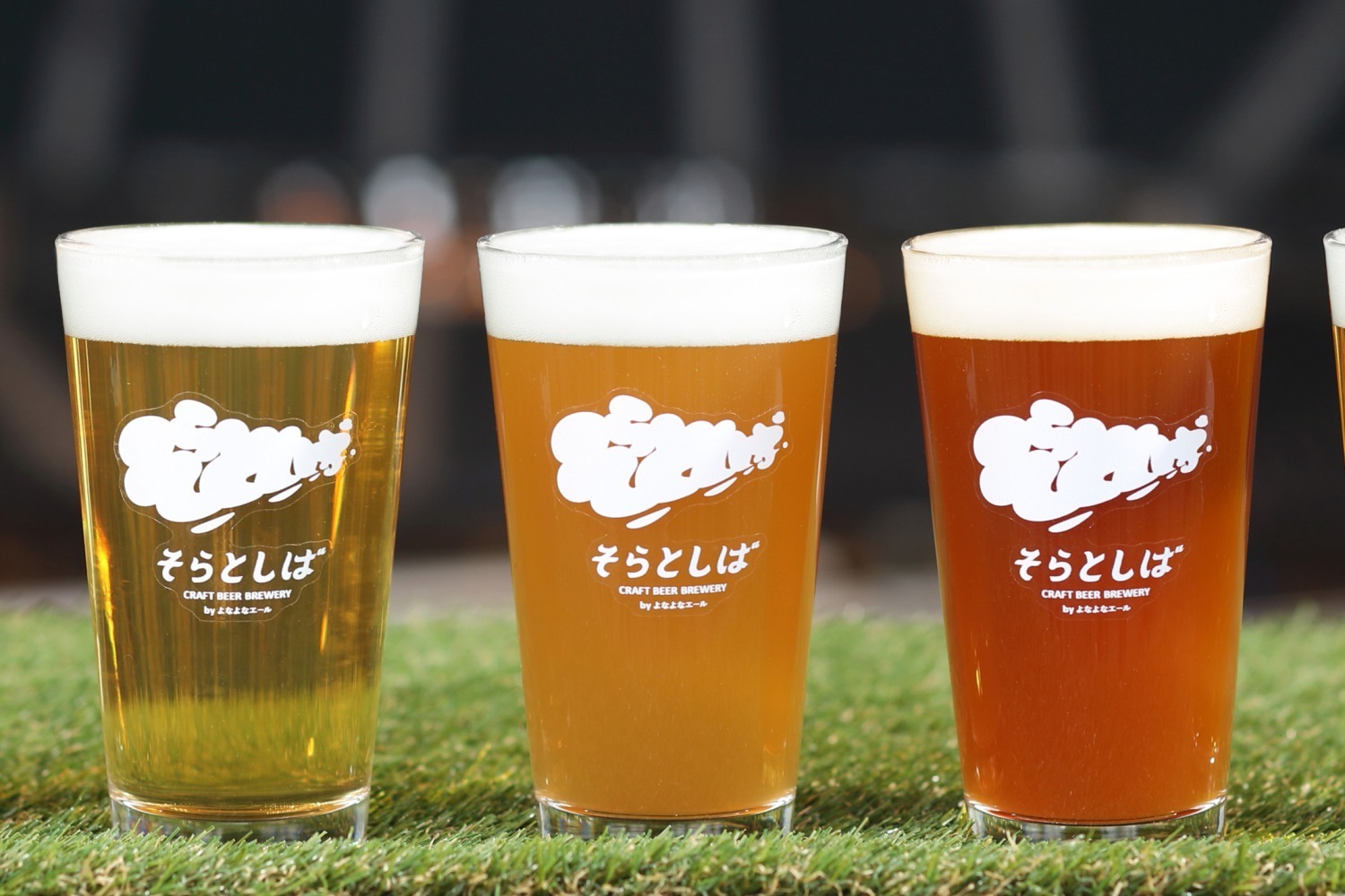 クラフトビール飲み比べイベントが北海道ボールパークFビレッジで、全国のブルワリーが集結