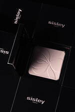 シスレー23年秋コスメ、人気アイライナーにゴールドラメ＆肌悩みをカバーするフェイスカラー新色｜写真13