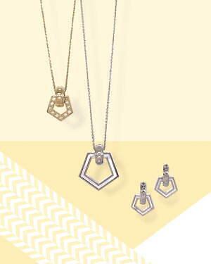 アンテプリマ“五角形”の23年夏ジュエリー、白蝶貝×カットガラスのリバーシブルピアスなど｜写真1