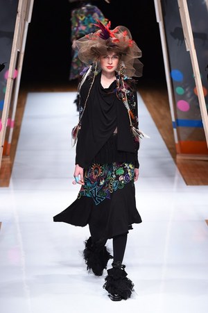 トクコ・プルミエヴォル(TOKUKO 1er Vol) 2014-15年秋冬ウィメンズコレクション  - 写真18