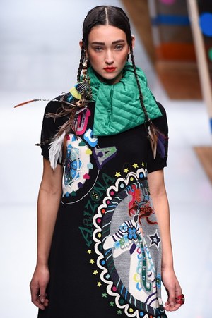 トクコ・プルミエヴォル(TOKUKO 1er Vol) 2014-15年秋冬ウィメンズコレクション  - 写真39