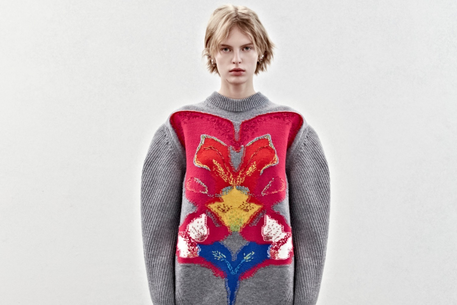 マックイーン 2023年プレフォール ウィメンズ コレクション