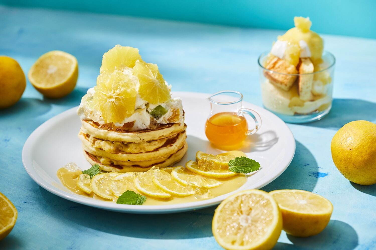 スイートレモンとフルーツアイスのパンケーキ 1,760円