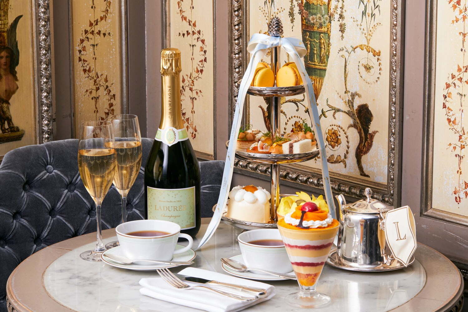 パルフェ｜ラデュレ「マンゴー アフタヌーンティー」マンゴーの限定マカロン＆タルト、新作マンゴーパフェも