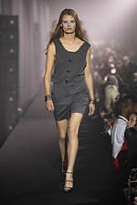 ラフ シモンズ 2023年春夏コレクション	 - ロンドンの街とダンサーに着想したラストシーズン｜写真60