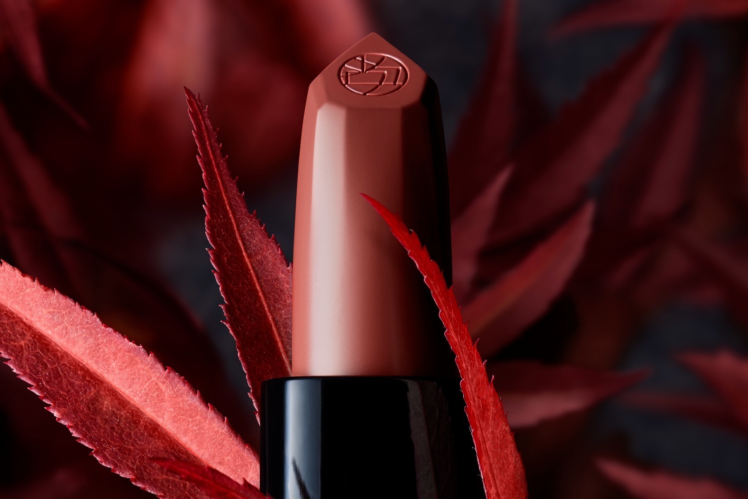 アイブロウ｜シュウ ウエムラ23年秋コスメ、“紅葉”イメージなど秋色マットリップ全20色＆眉ペンシル