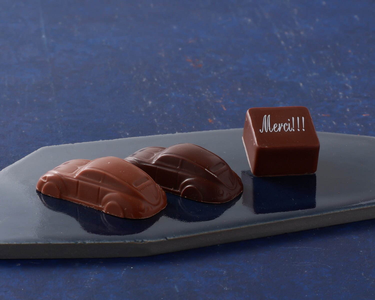 ジャン＝ポール・エヴァンの父の日、“本物さながら”の葉巻型チョコレート＆車型ショコラ入りBOX｜写真7