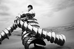 コシノジュンコの展覧会があべのハルカス美術館で - 衣装やデザイン画など約200点から全貌を紹介