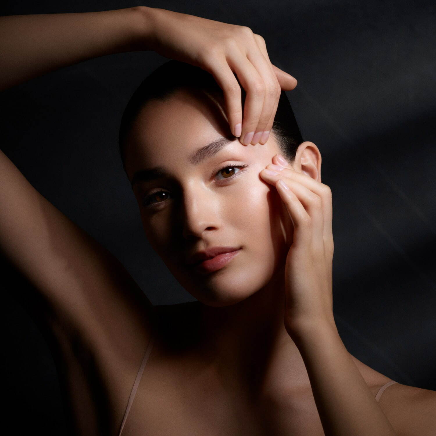 アルマーニ ビューティ(ARMANI BEAUTY) クレマ ネラ｜写真3