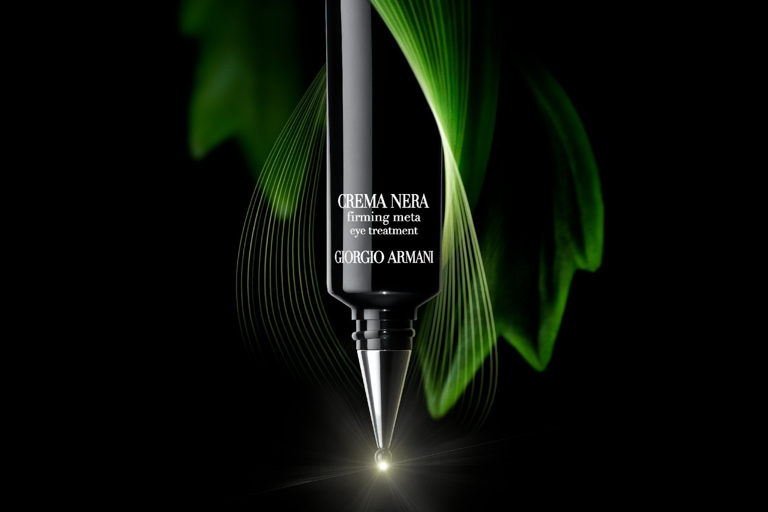 アルマーニ ビューティ23年夏スキンケア、最高峰「クレマ ネラ」に“ハリ肌”導く目元用美容液